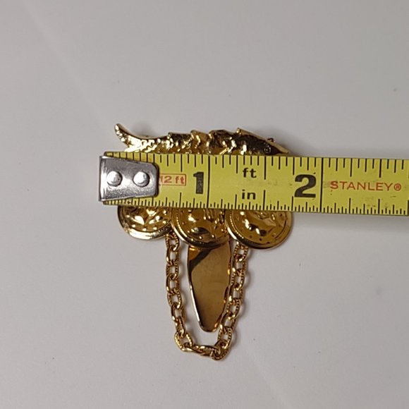 Gold Tone Fish And Dangling Chain Brooch - Picture 8 of 10